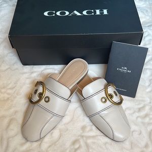 Coach Leather C Buckle Slide in Chalk